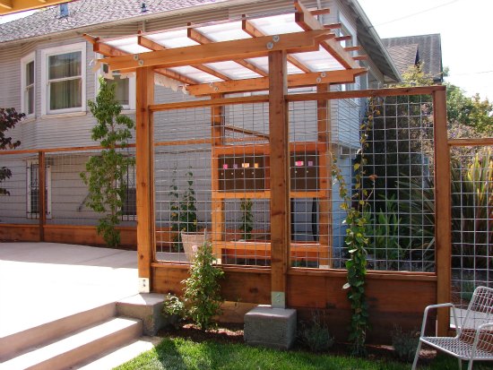 Custom-Made Mailbox Enclosure with Custom Trellis 