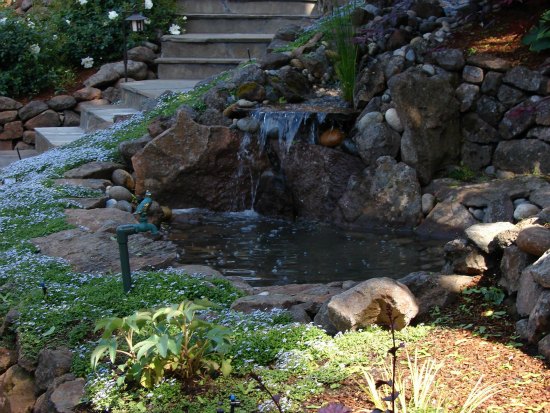 Garden Waterfall Water Feature 