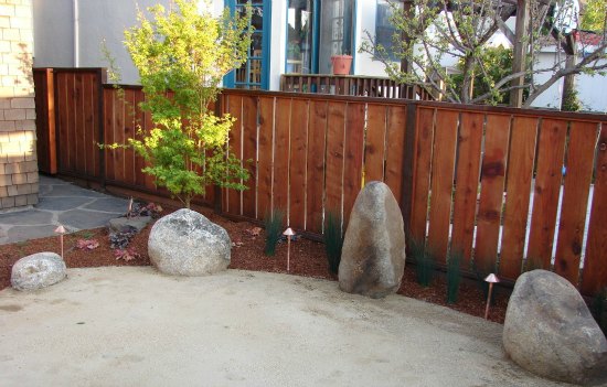 Hooker Creek Boulders in Tai Chi Court 