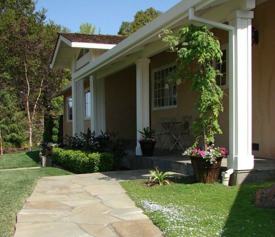 Navajo Flagstone Walkway 