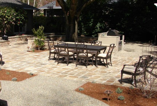 Outdoor Kitchen and Dining Area 